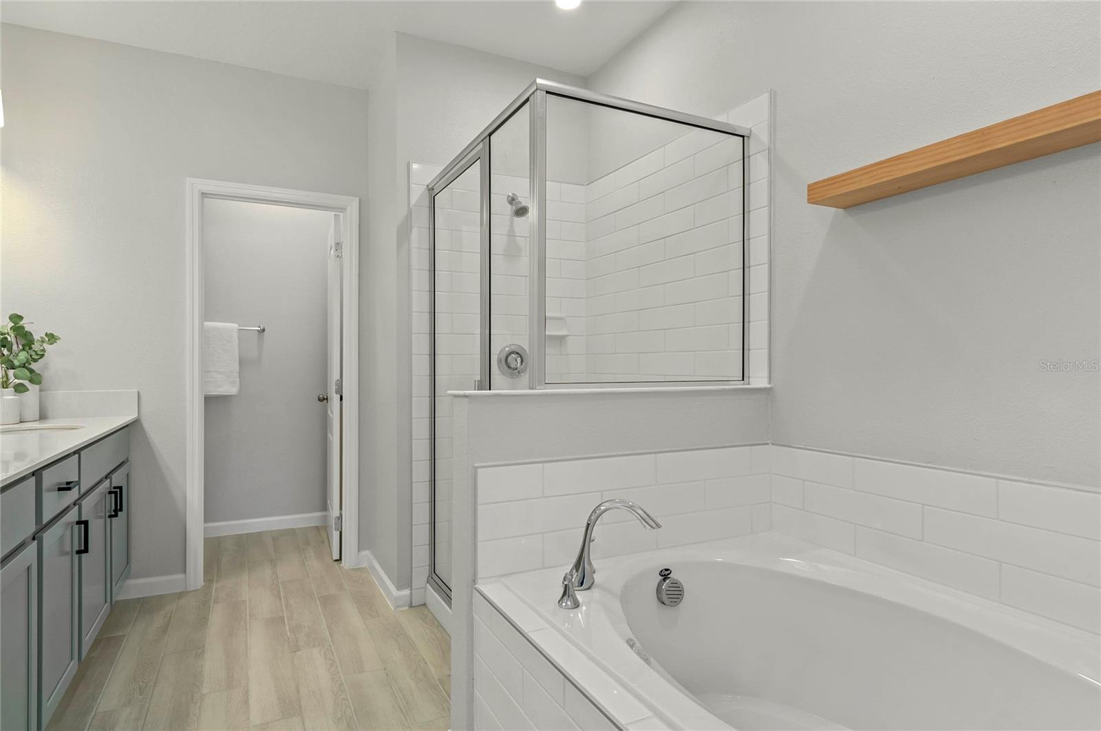 TOWNS AT TUSKAWILLA COMMONS - Residential