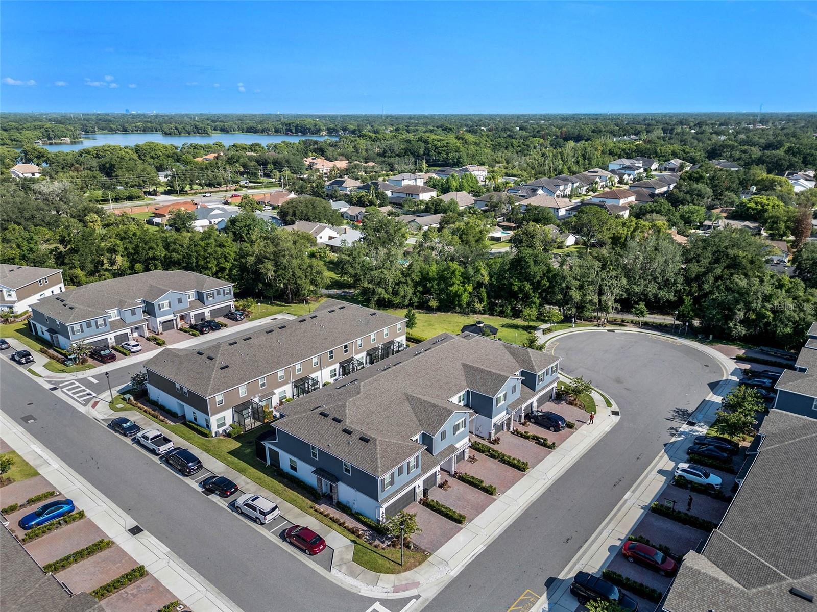TOWNS AT TUSKAWILLA COMMONS - Residential
