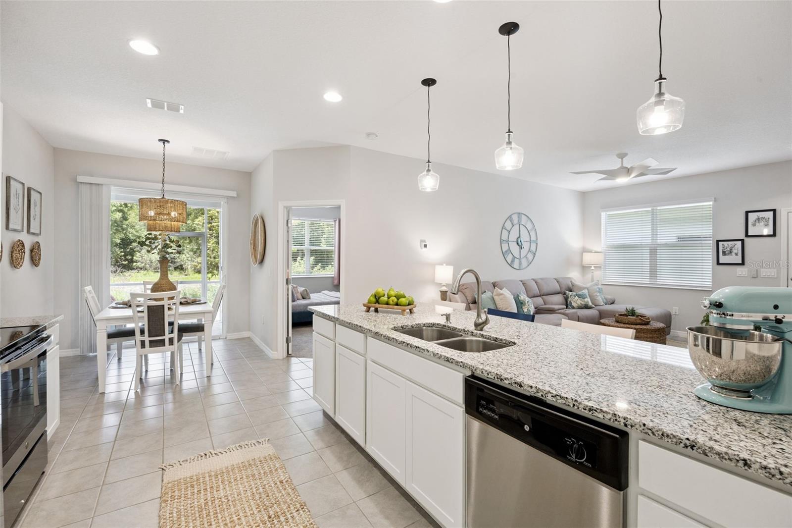 OAKTREE POINTE VILLAS - Residential