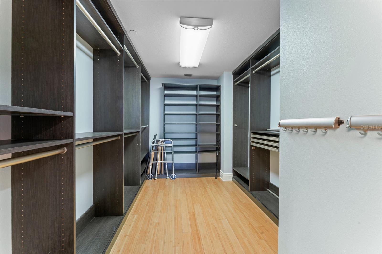 RESIDENCES OF FRANKLIN STREET - Residential