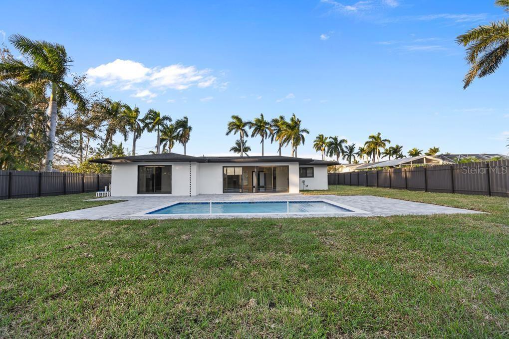 CAPE CORAL - Residential