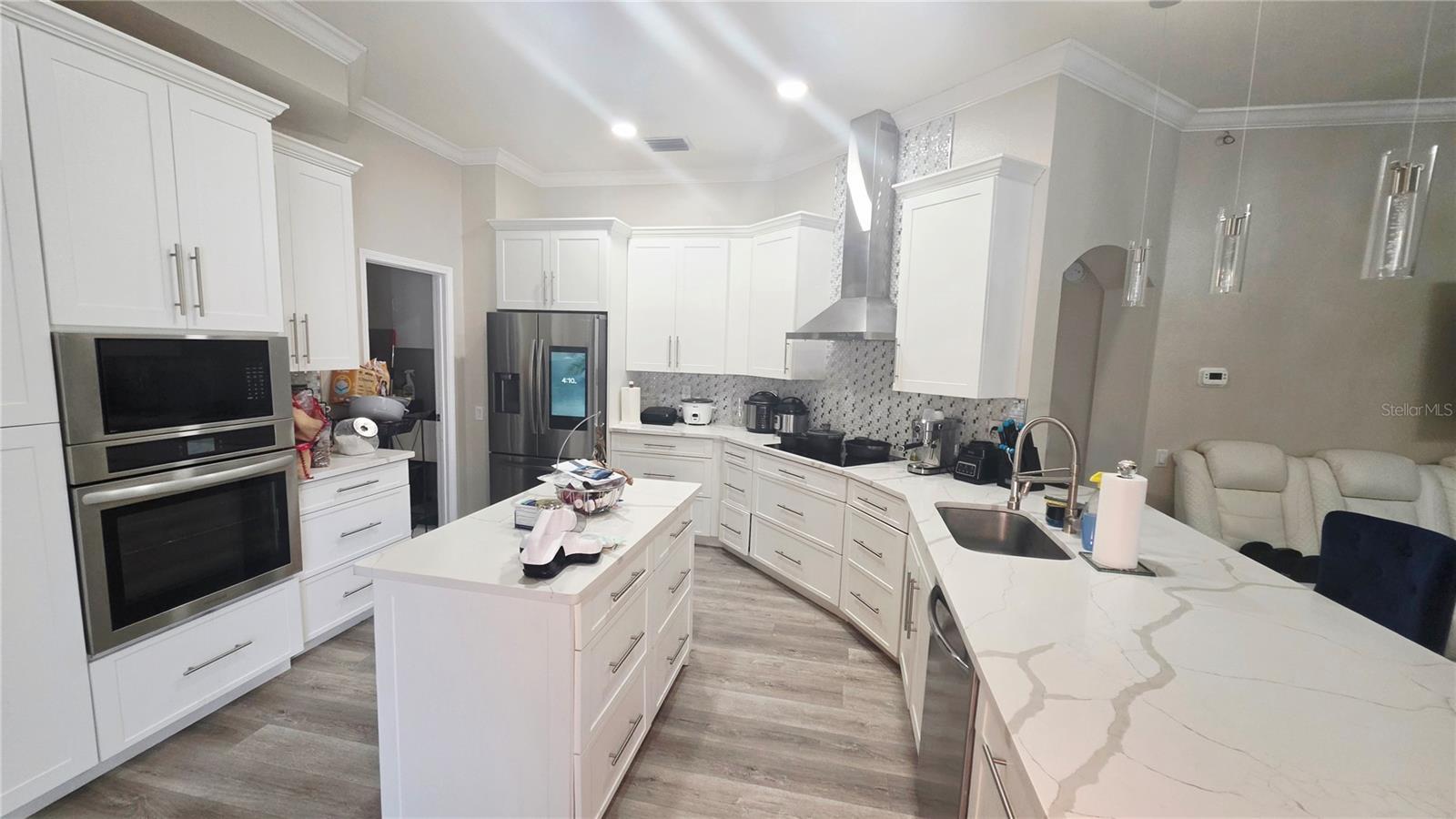LANDINGS AT BELL LAKE PH 01 - Residential