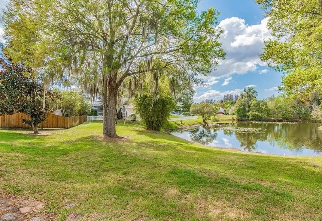 LANDINGS AT BELL LAKE PH 01 - Residential