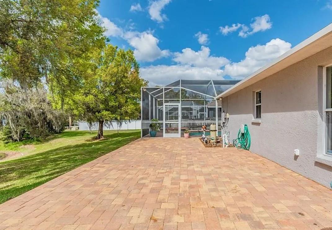 LANDINGS AT BELL LAKE PH 01 - Residential