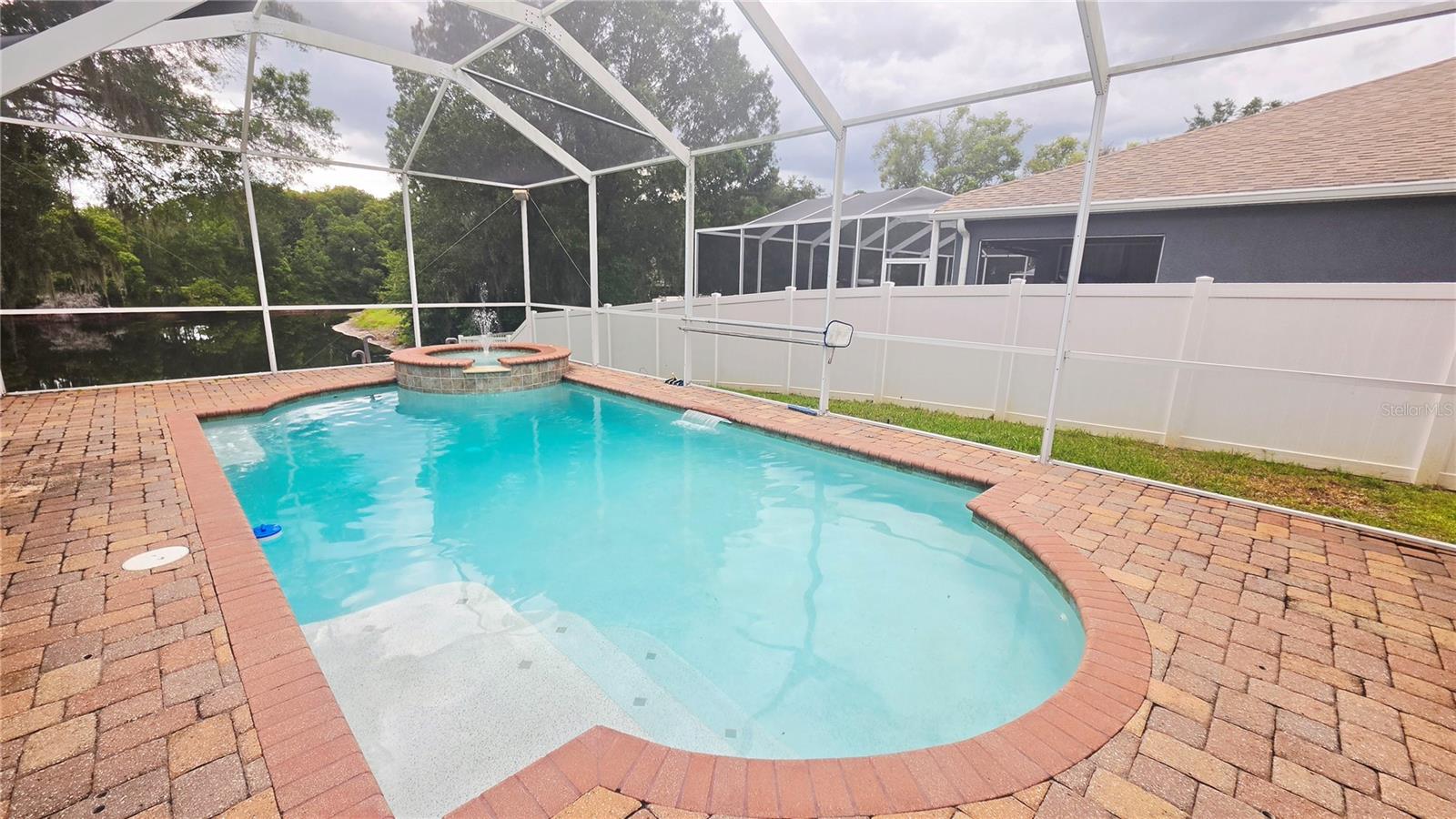 LANDINGS AT BELL LAKE PH 01 - Residential