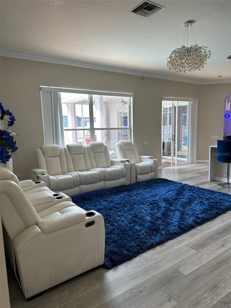 LANDINGS AT BELL LAKE PH 01 - Residential