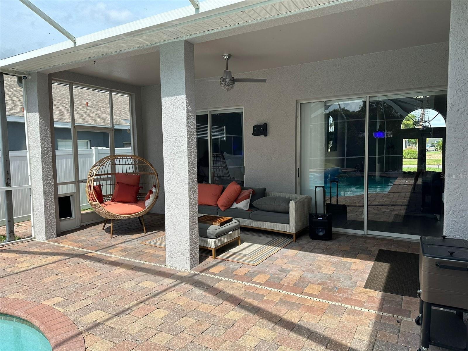LANDINGS AT BELL LAKE PH 01 - Residential