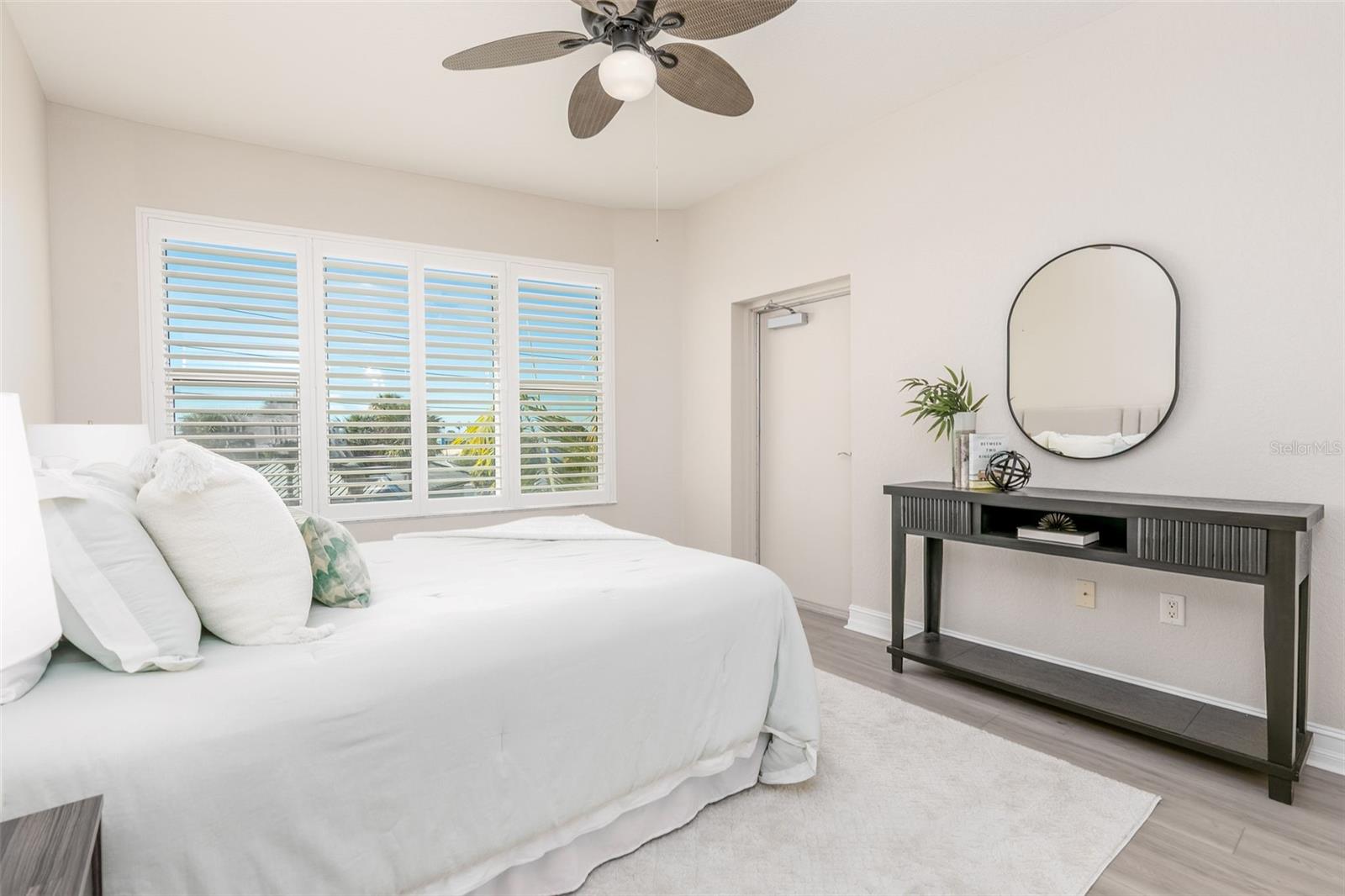 LA BELLA VITA CONDO - Residential