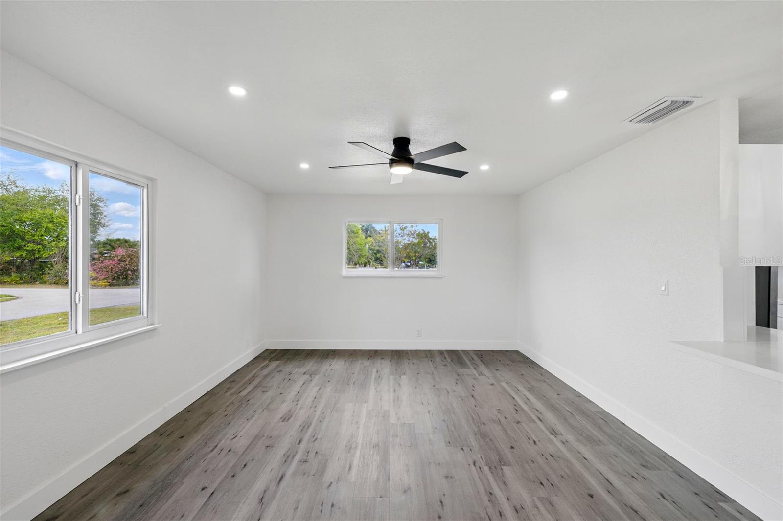 CLARK R J HOMESITES - Residential