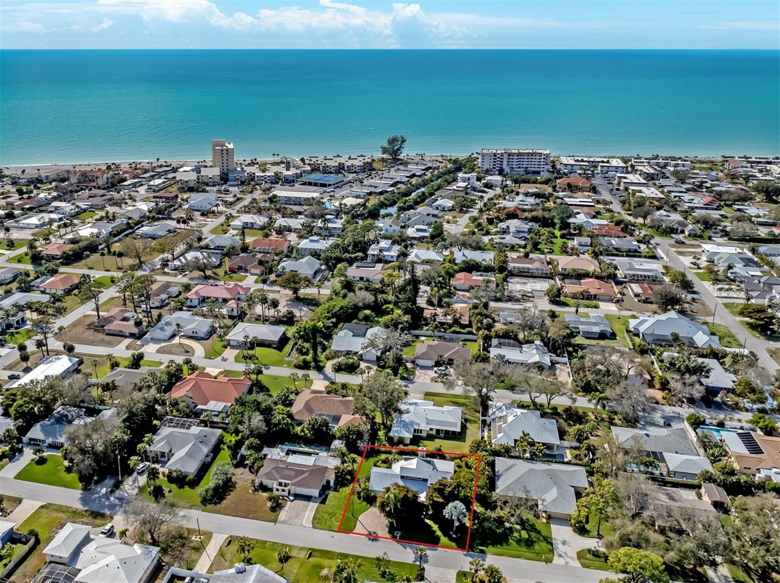GOLDEN BEACH - Residential