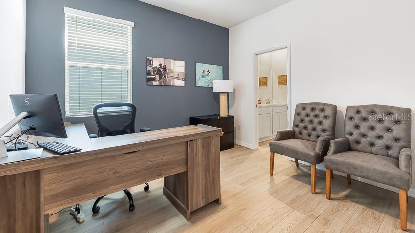 OAKFIELD TRAILS - Residential
