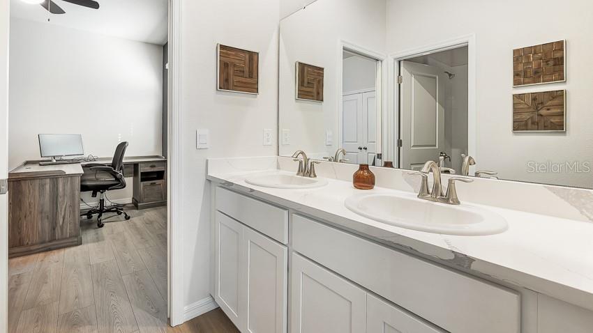 OAKFIELD TRAILS - Residential