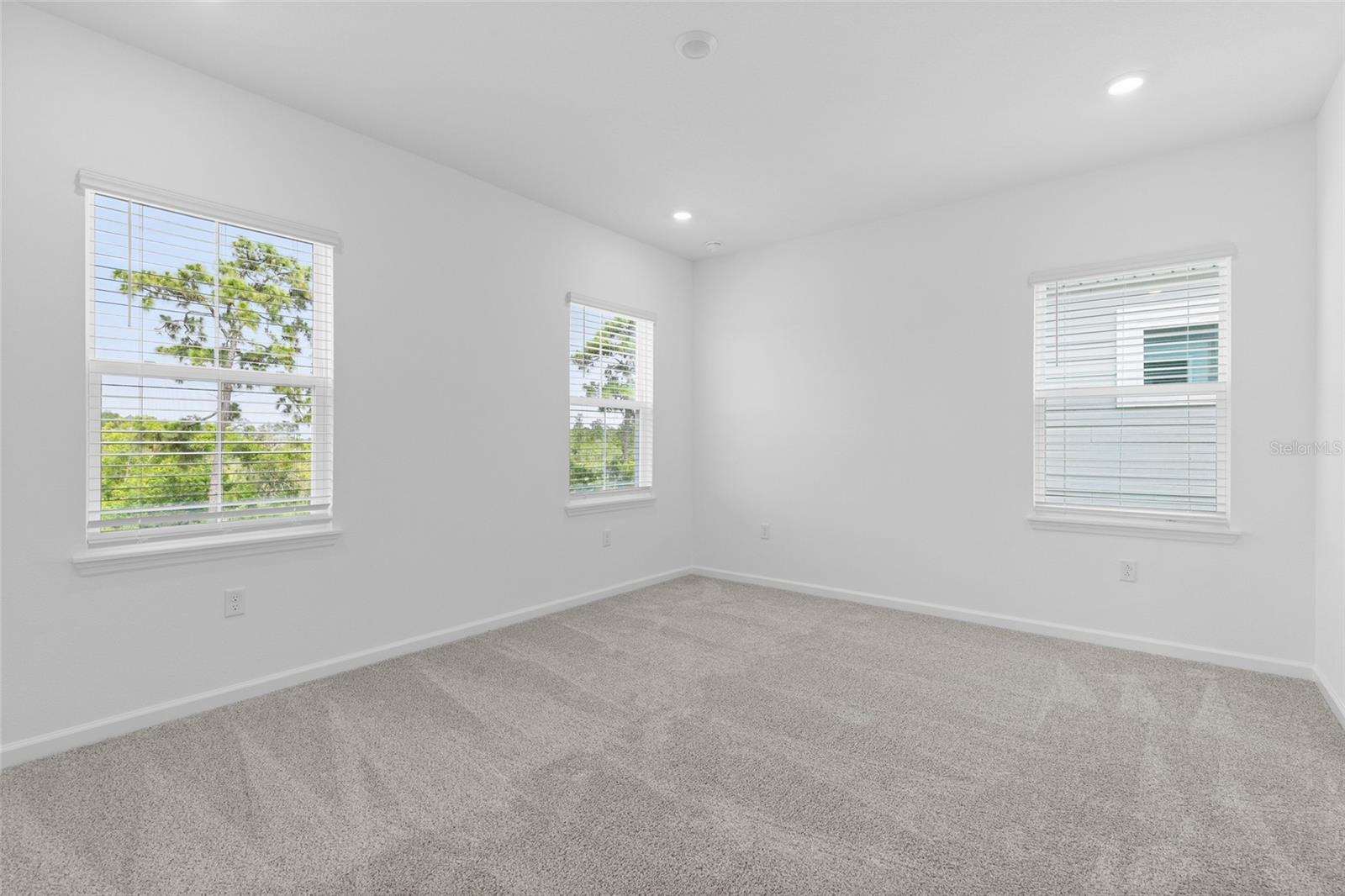 SERENADE AT OVATION - Residential