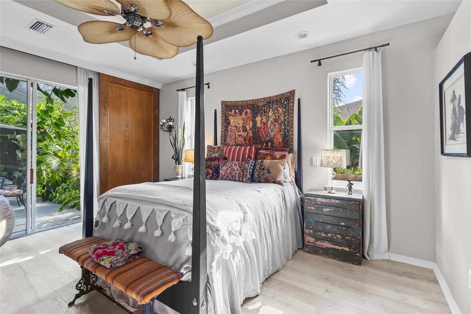 RIVER WOODS PH I - Residential