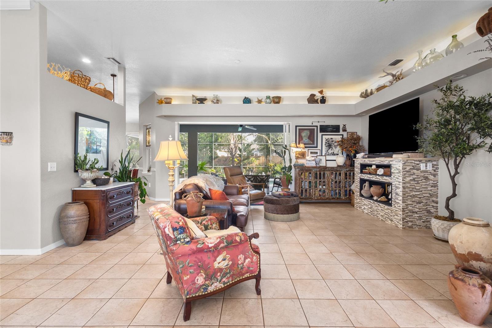 RIVER WOODS PH I - Residential