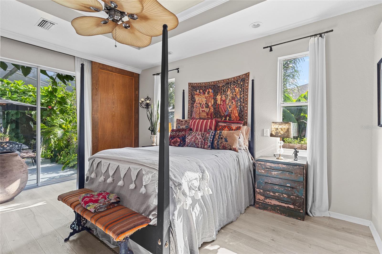 RIVER WOODS PH I - Residential