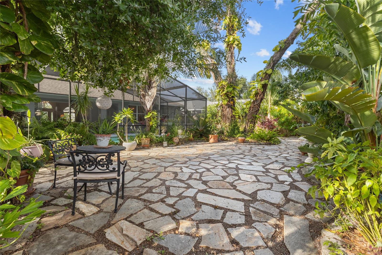 RIVER WOODS PH I - Residential