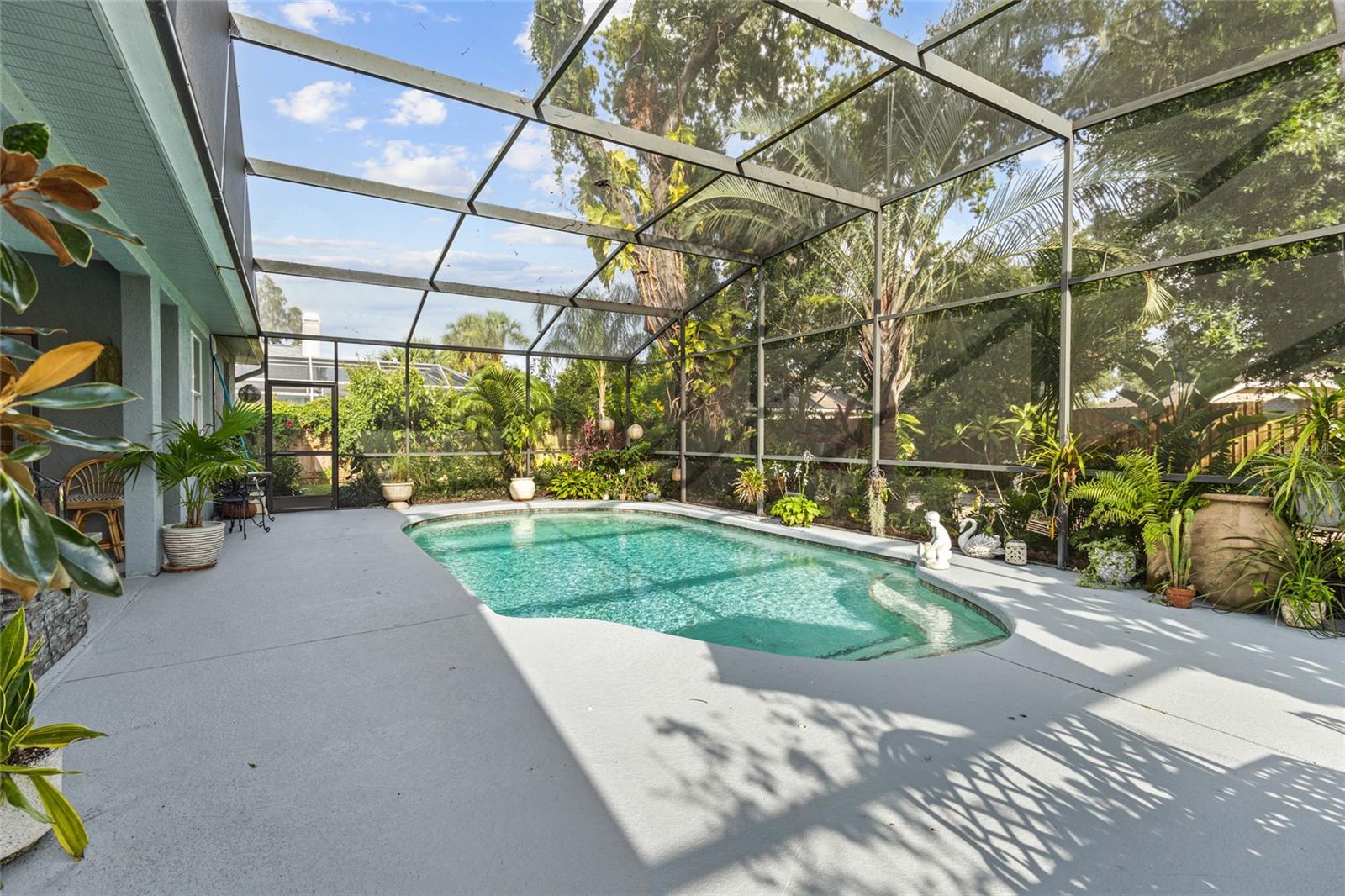 RIVER WOODS PH I - Residential