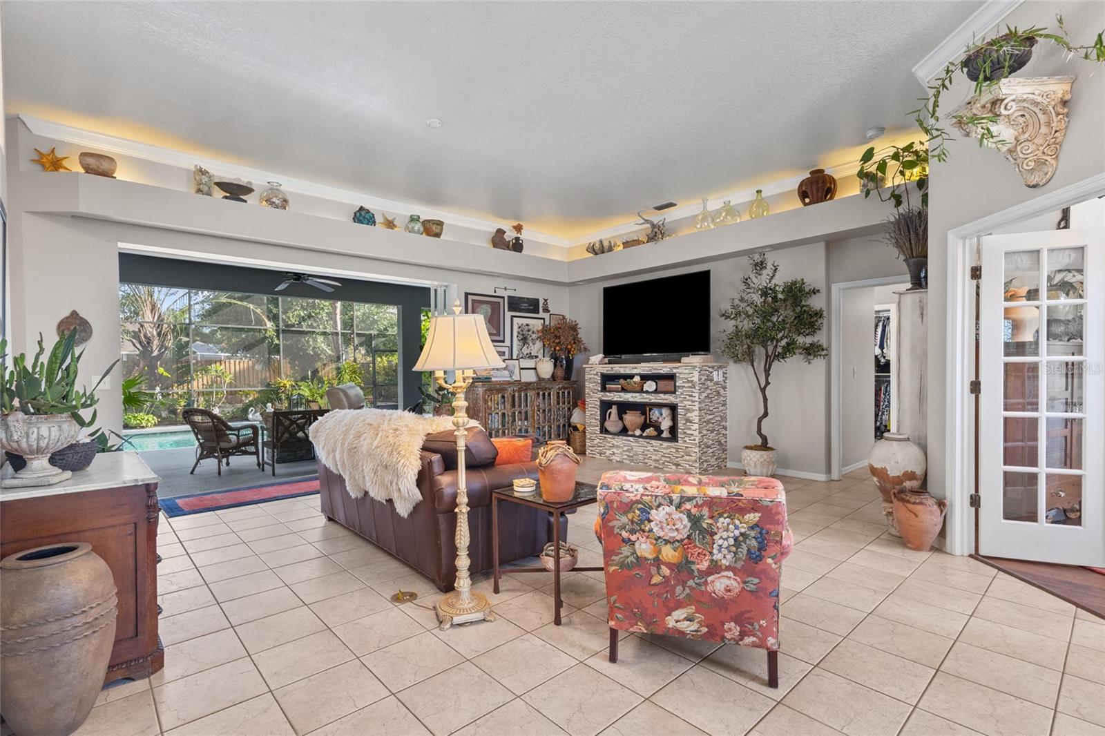 RIVER WOODS PH I - Residential
