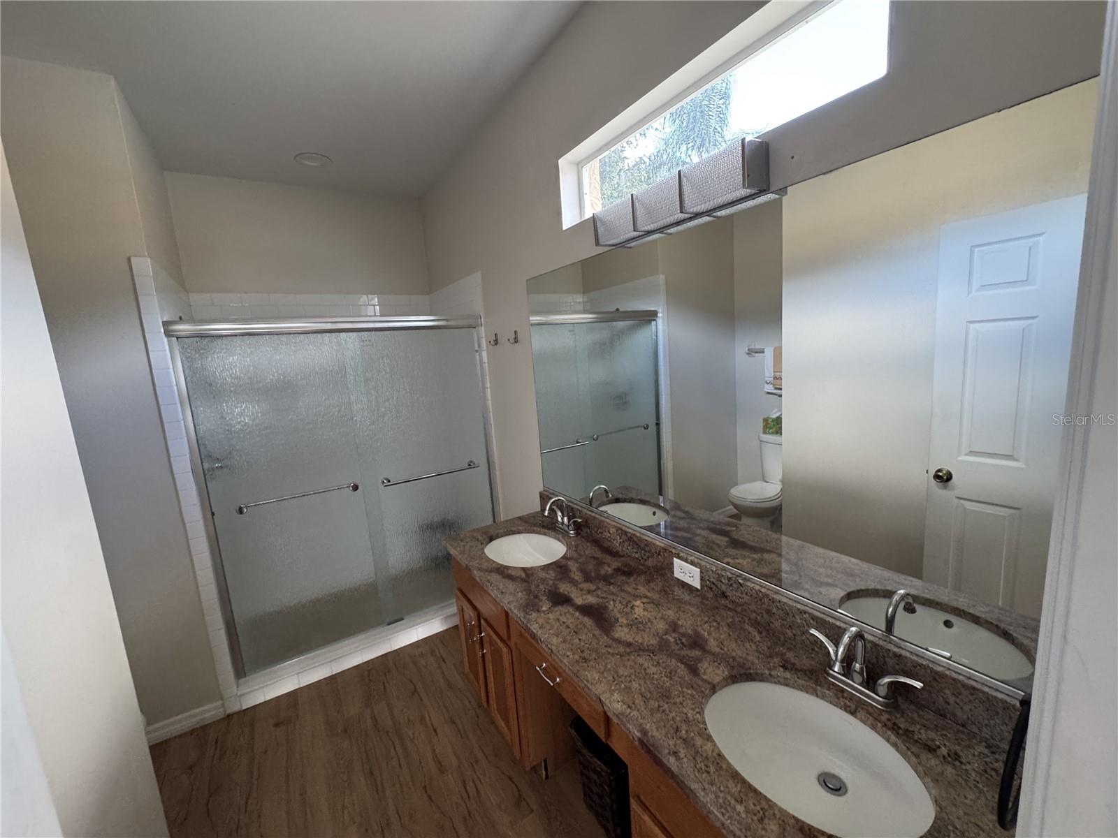 GLENN LAKES PH 4 - Residential