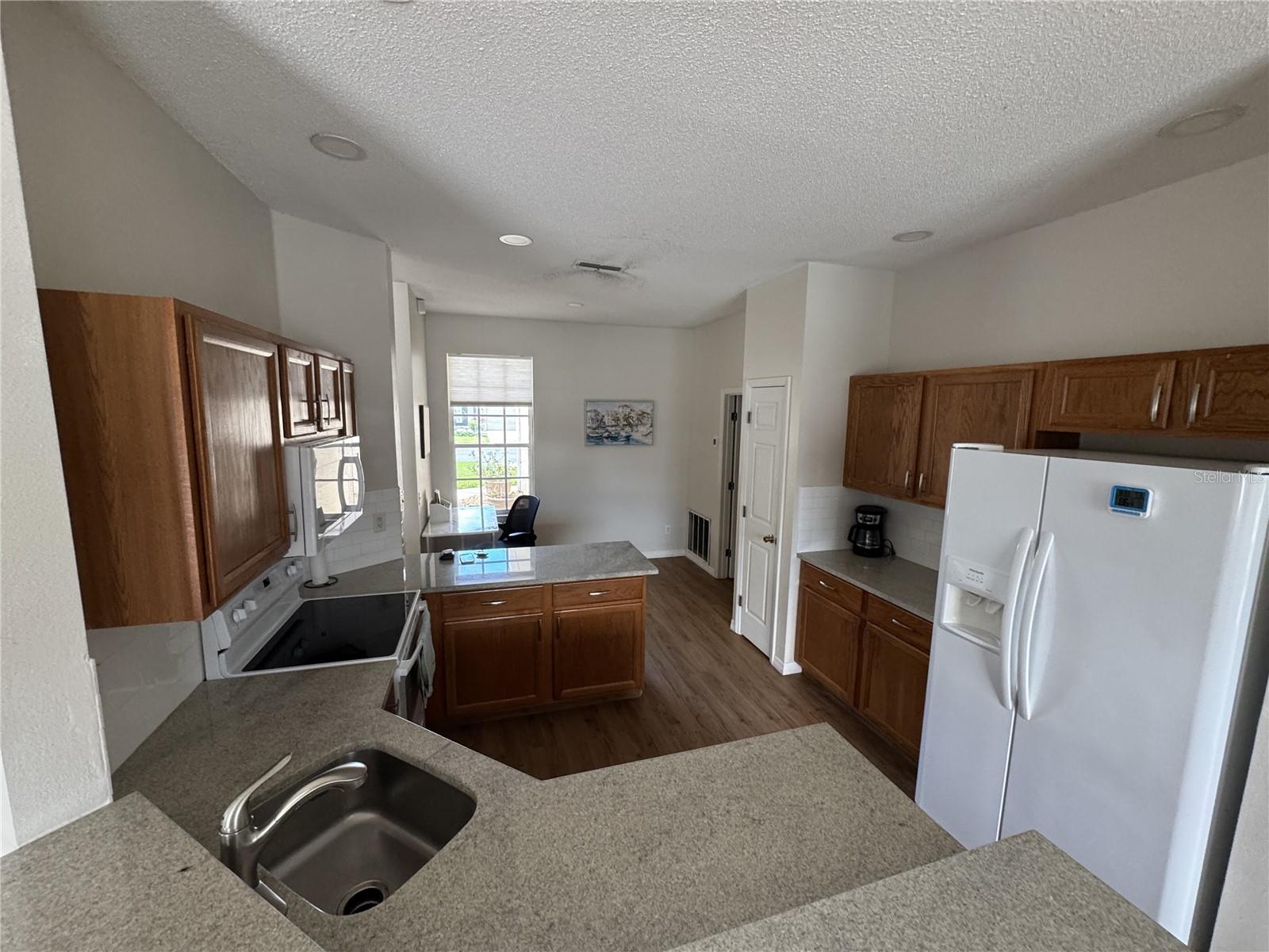 GLENN LAKES PH 4 - Residential
