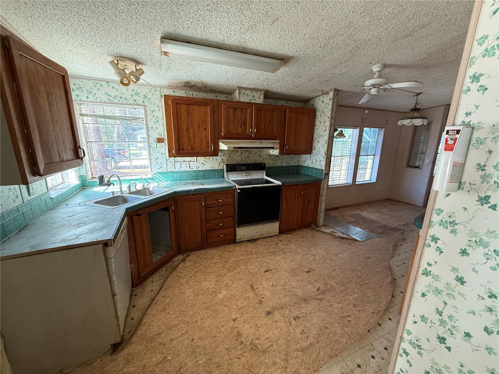 BELLEVIEW HEIGHTS ESTATE - Residential