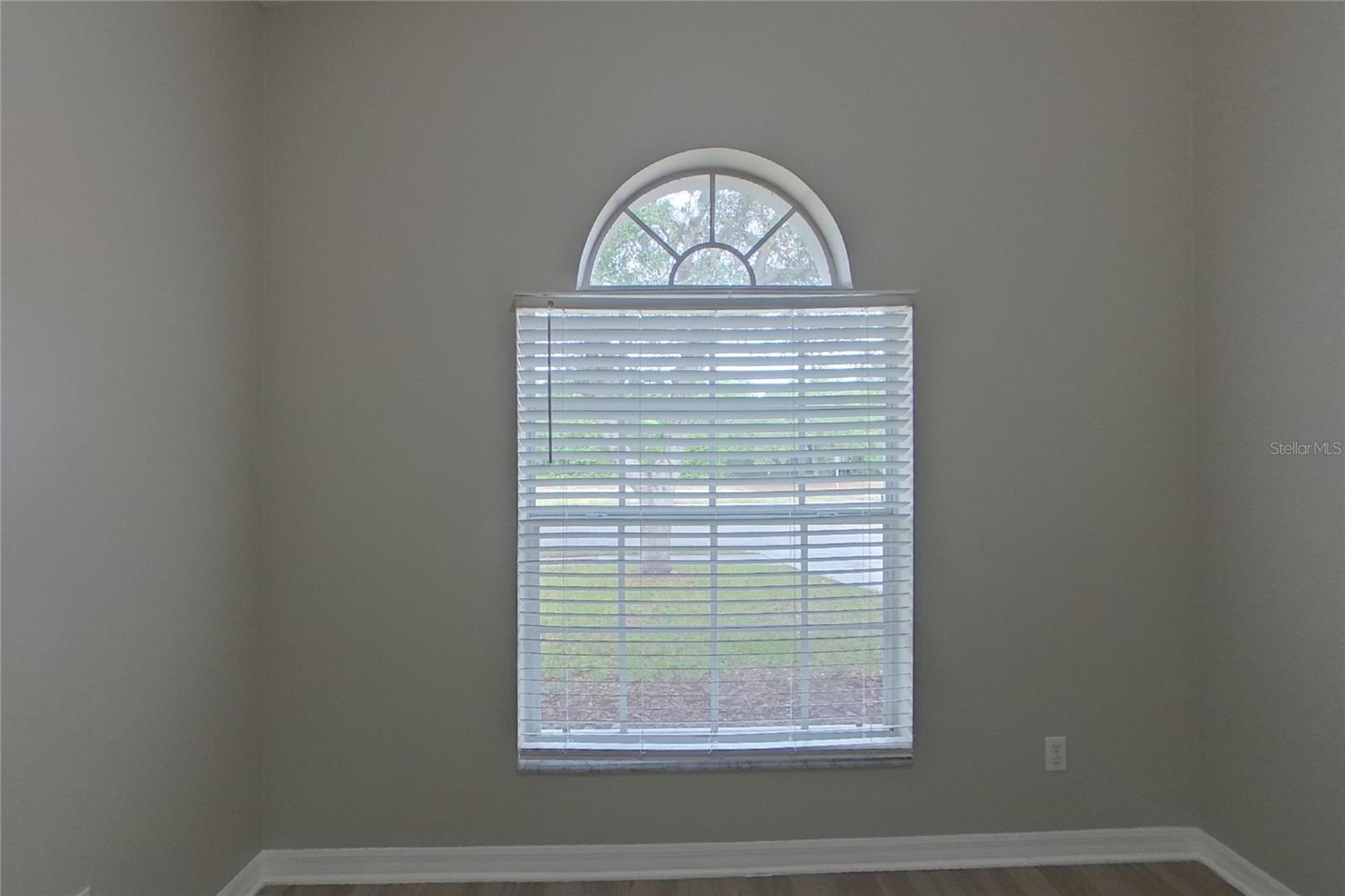 UNIVERSITY OAKS 50 70 - Residential Lease