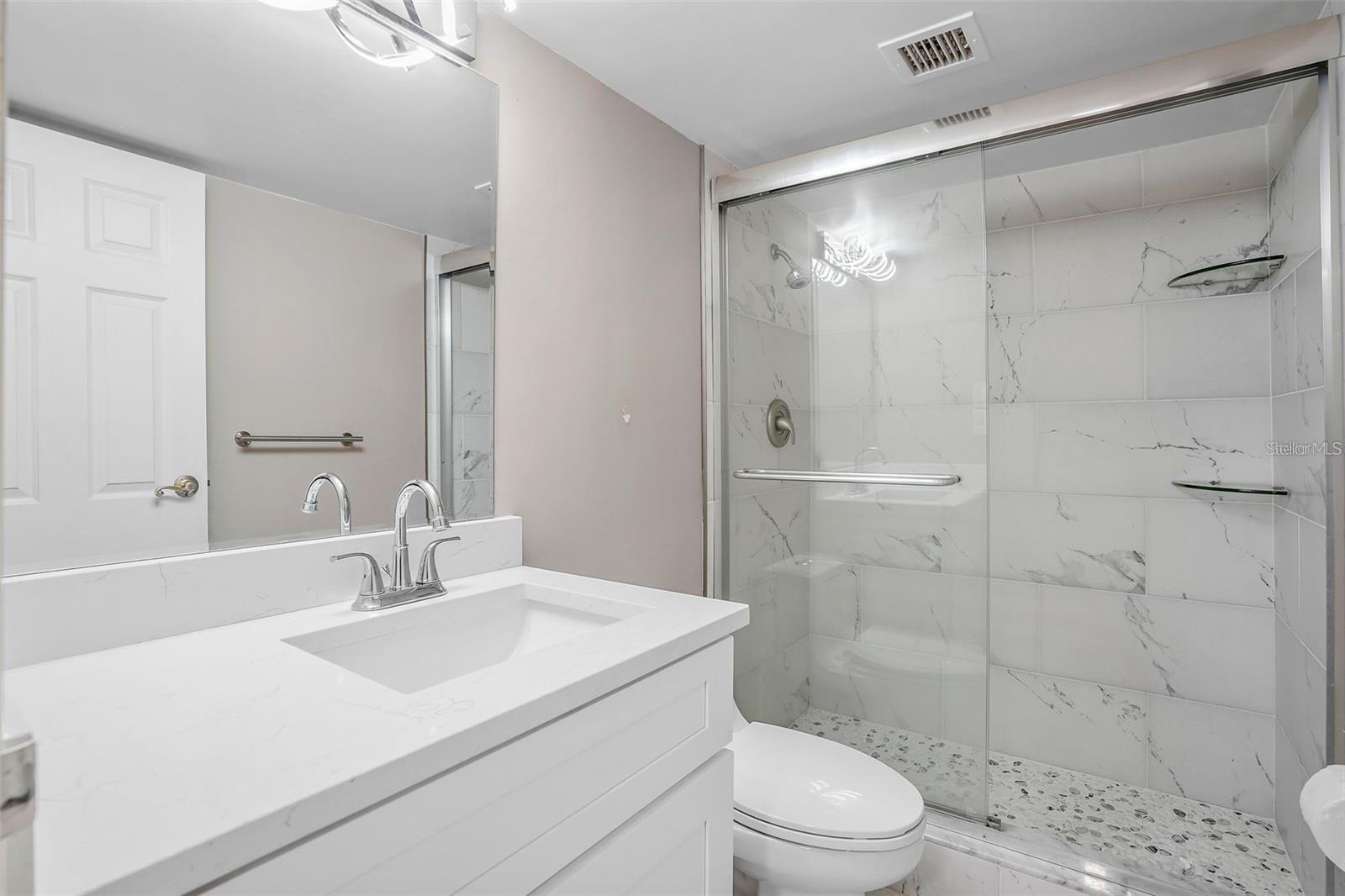 PARADISE ISLAND TOWERS CONDO - Residential