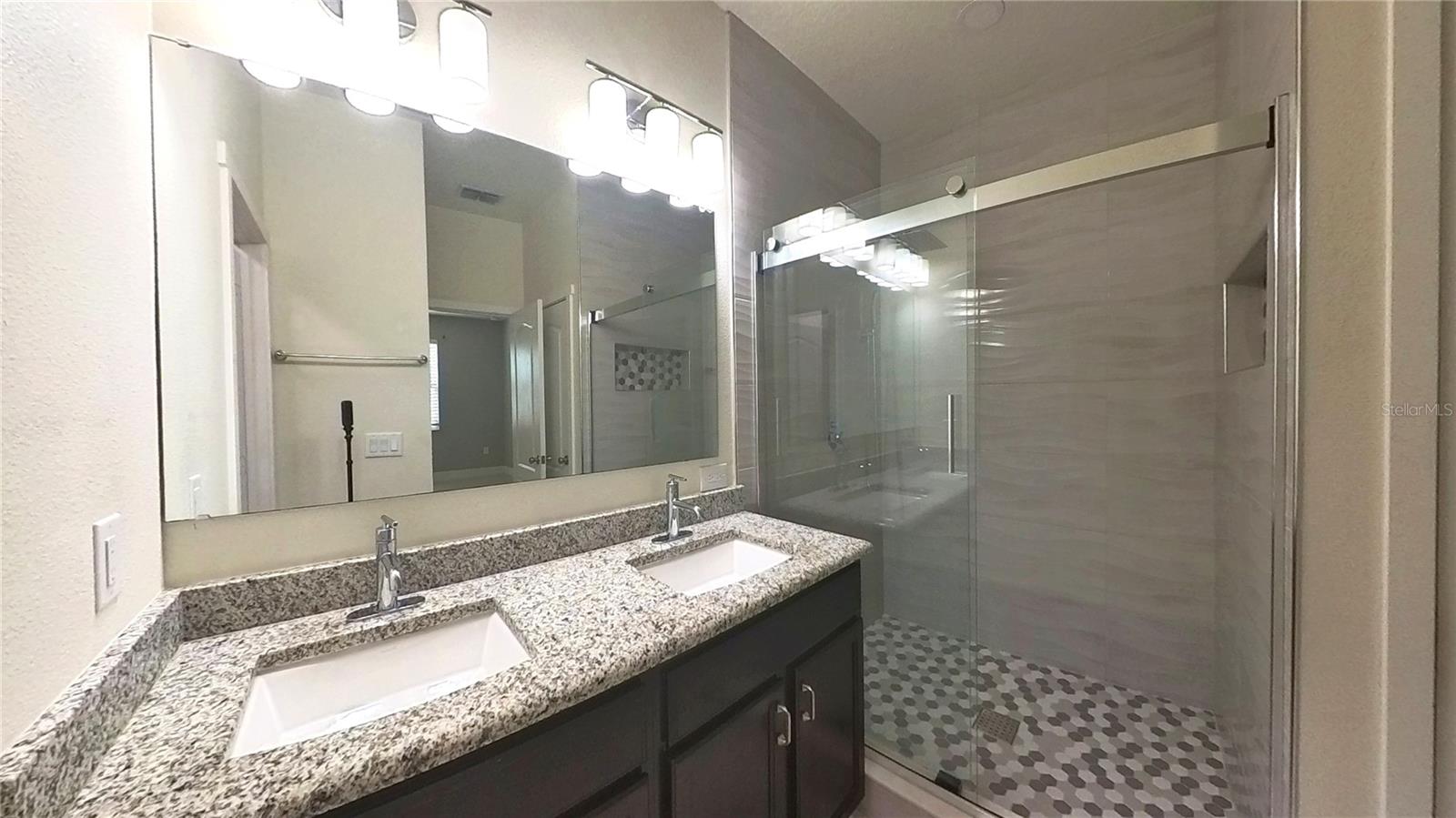 CREEKSTONE PH 2 - Residential Lease
