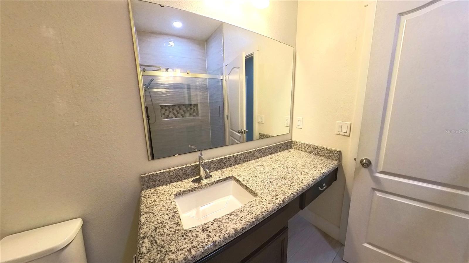 CREEKSTONE PH 2 - Residential Lease