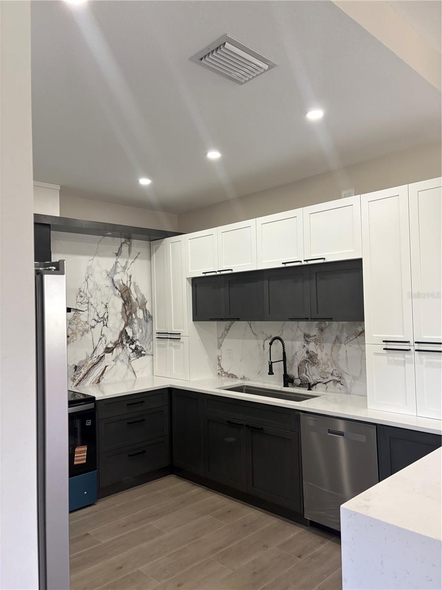 ROTONDA SANDS - Residential Lease