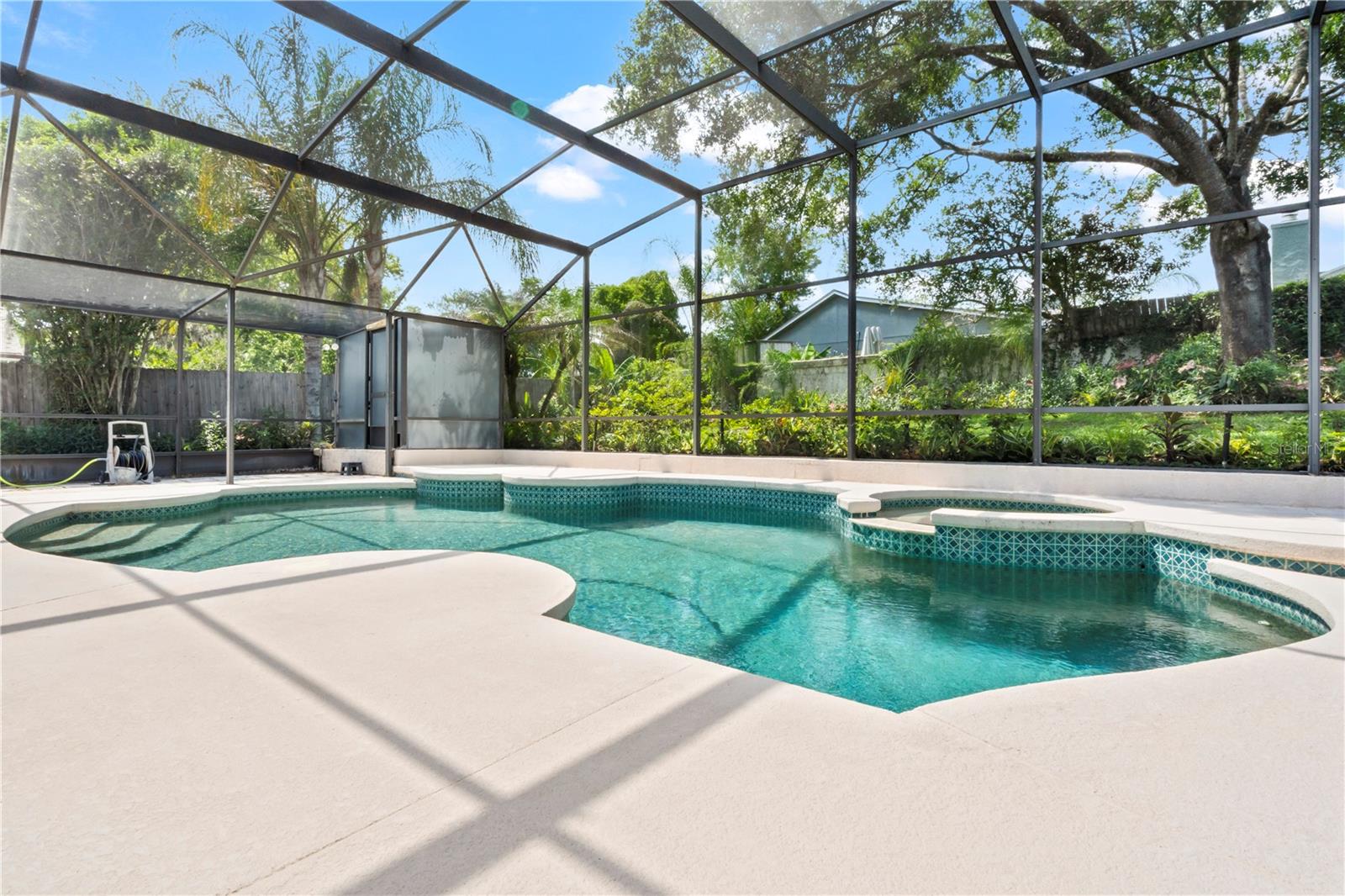 EAGLES LANDING - Residential