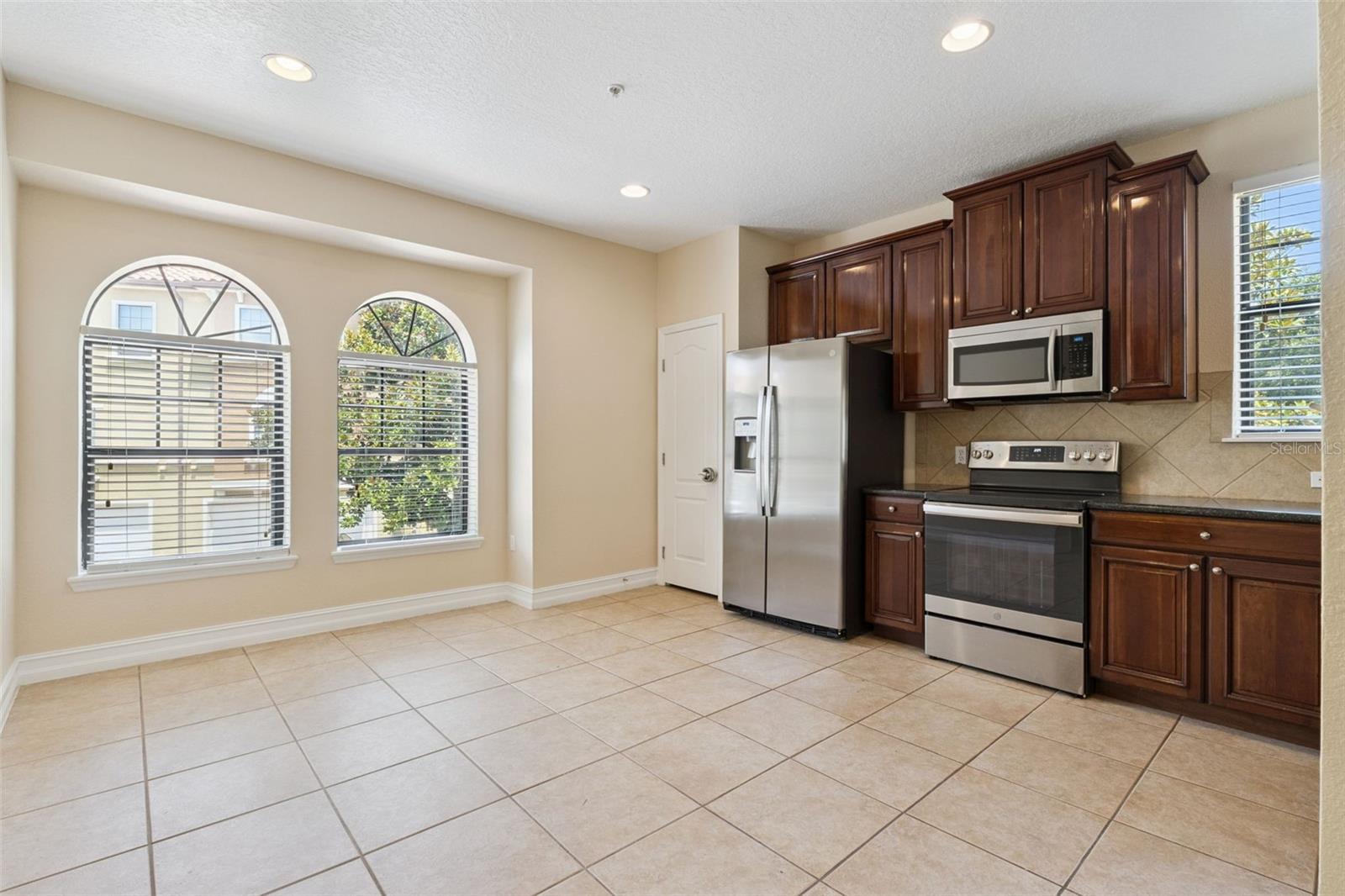 FOUNTAIN PARKE AT LAKE MARY - Residential