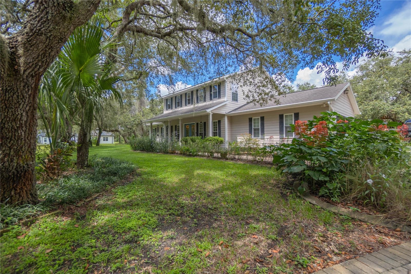 BAY MEADOW AT 7 LAKES - Residential