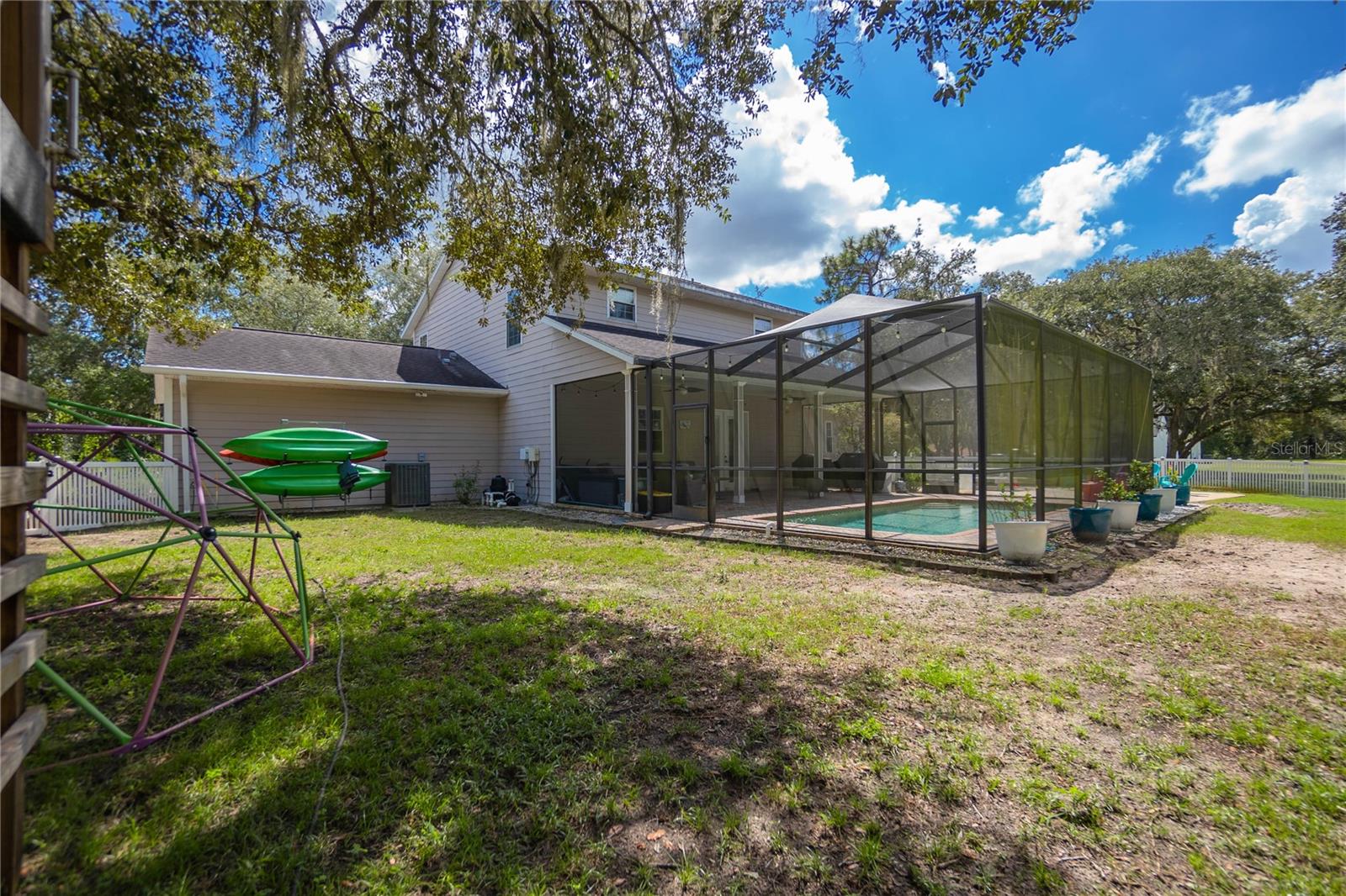 BAY MEADOW AT 7 LAKES - Residential