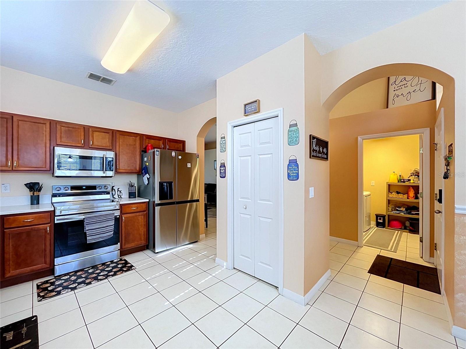 CALABAY PARK AT TOWER LAKE PH 02 - Residential