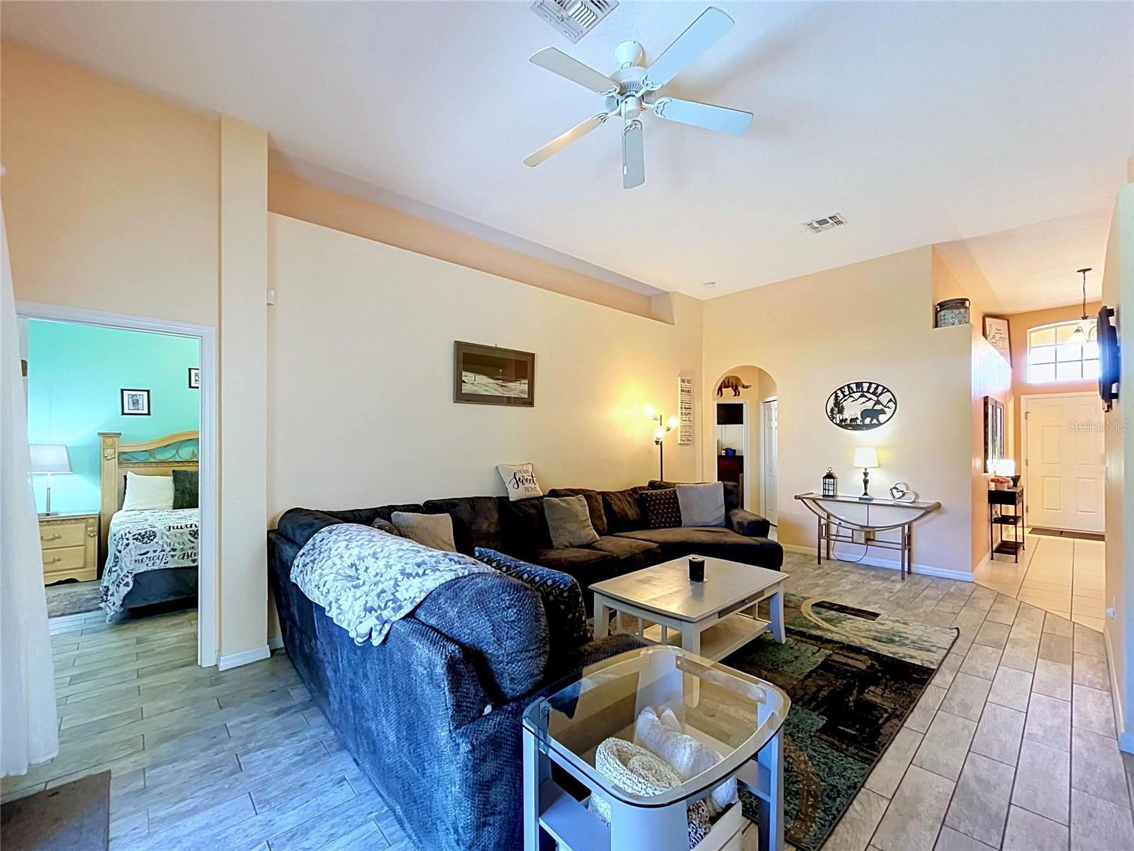 CALABAY PARK AT TOWER LAKE PH 02 - Residential