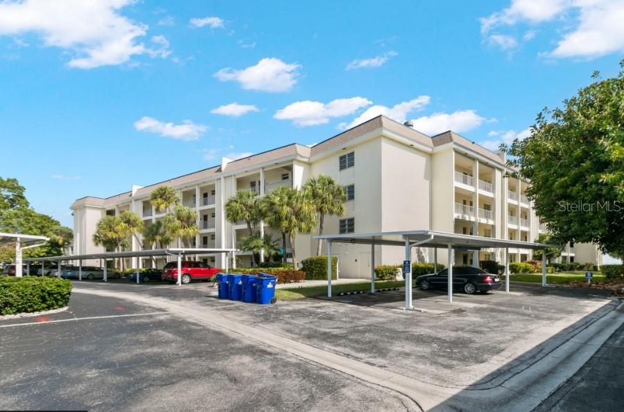 SUTTON PLACE - Residential
