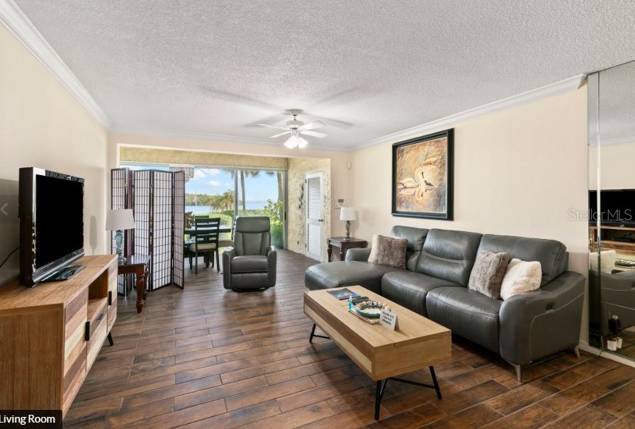 SUTTON PLACE - Residential