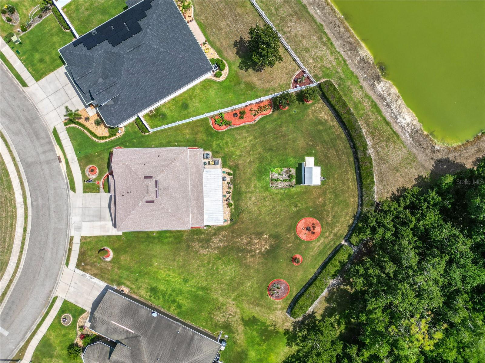 CREEKSIDE - Residential