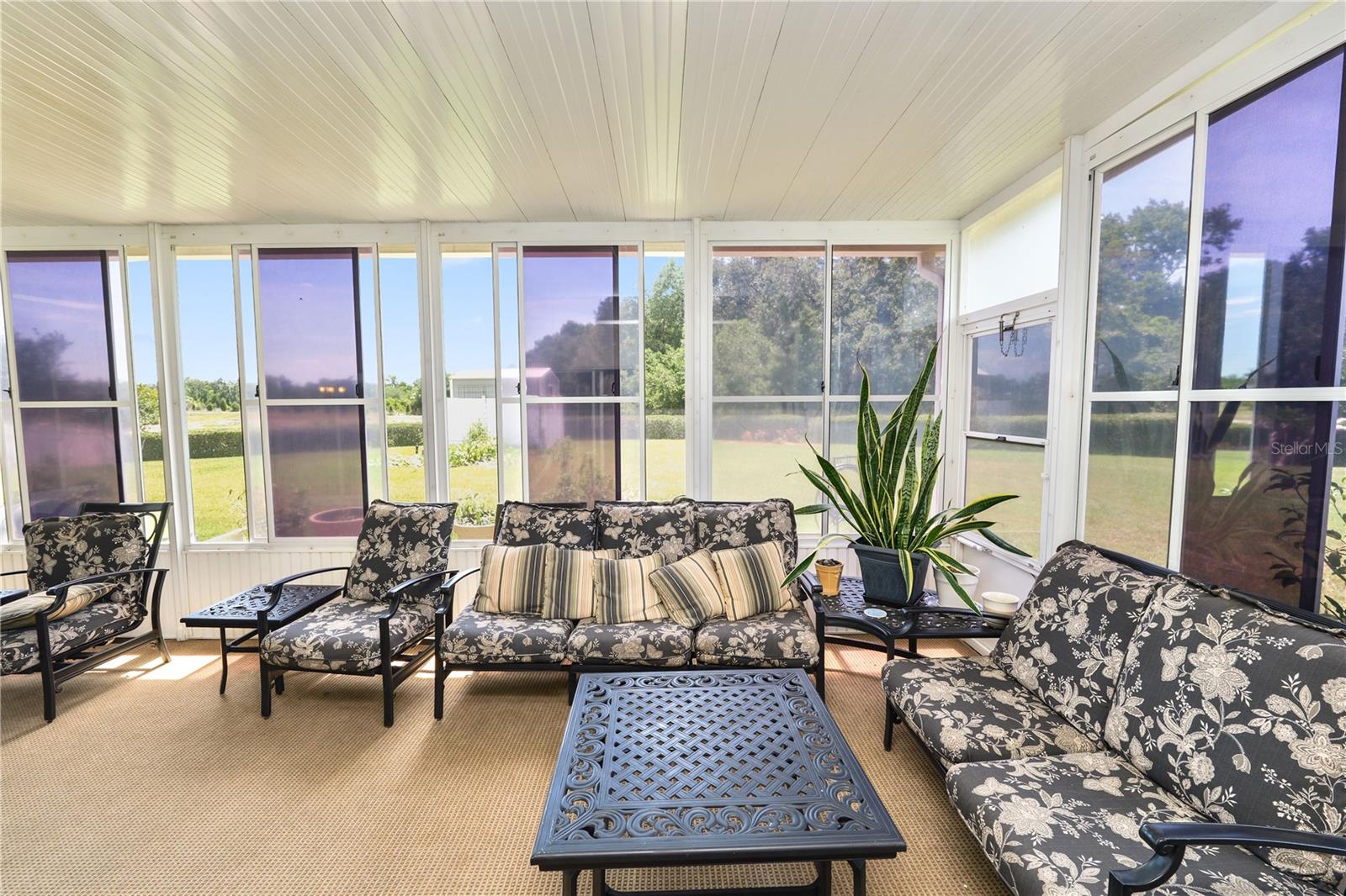 CREEKSIDE - Residential