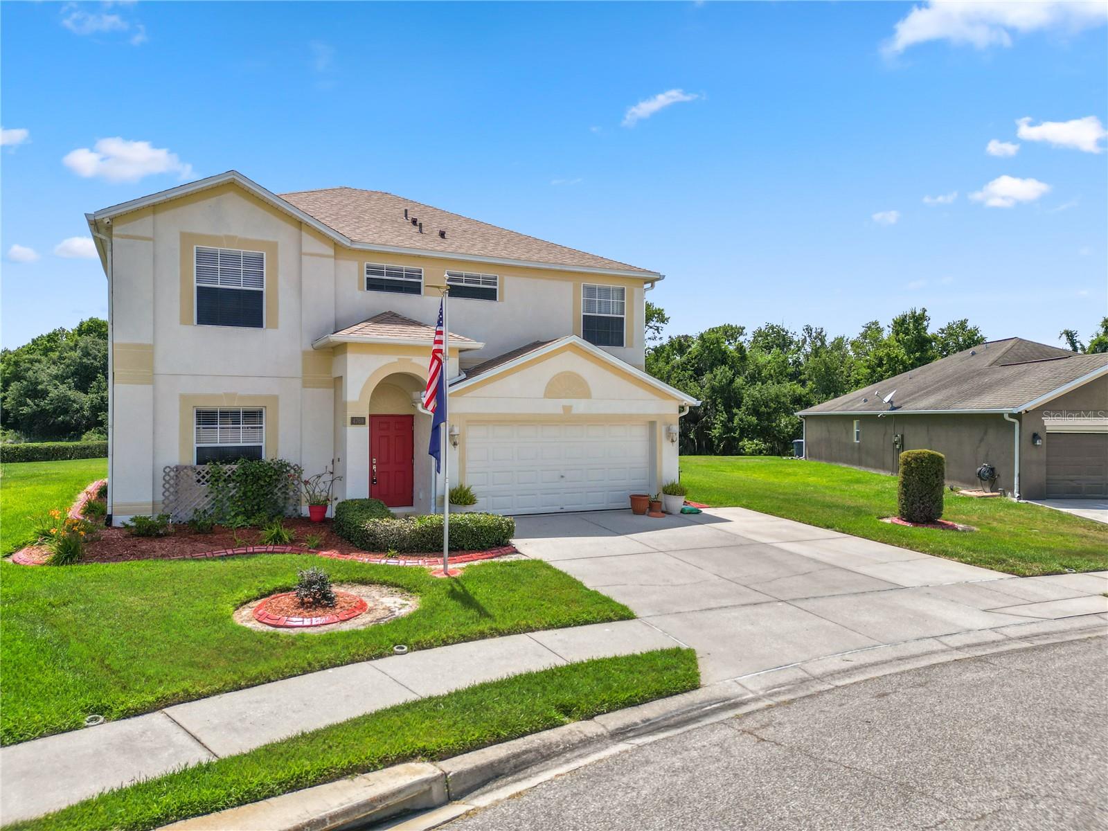 CREEKSIDE - Residential
