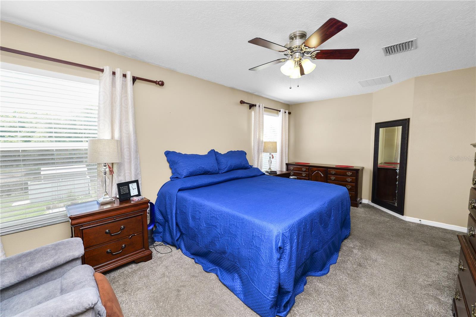 CREEKSIDE - Residential