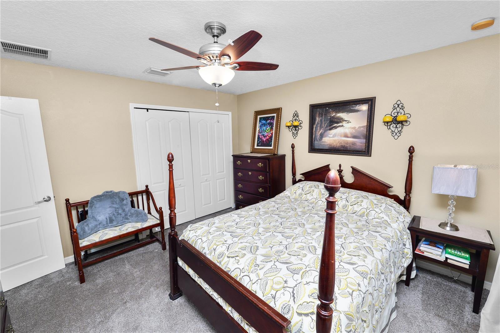 CREEKSIDE - Residential