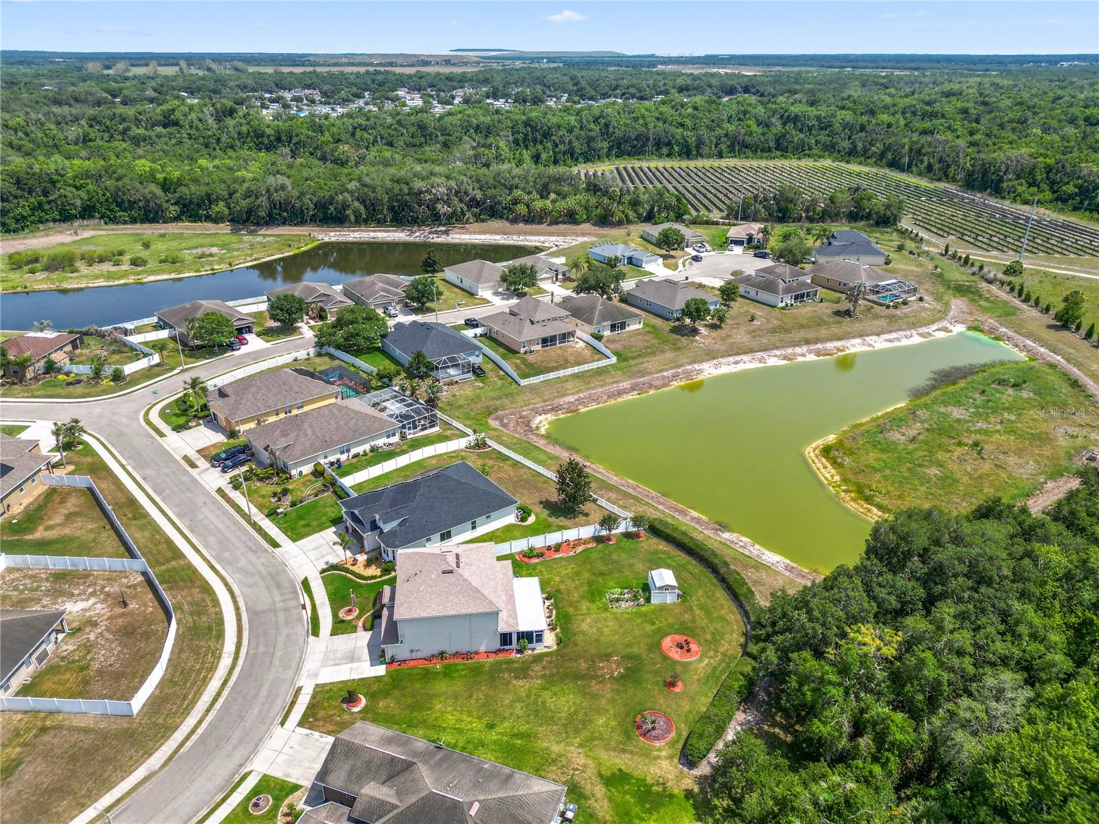 CREEKSIDE - Residential