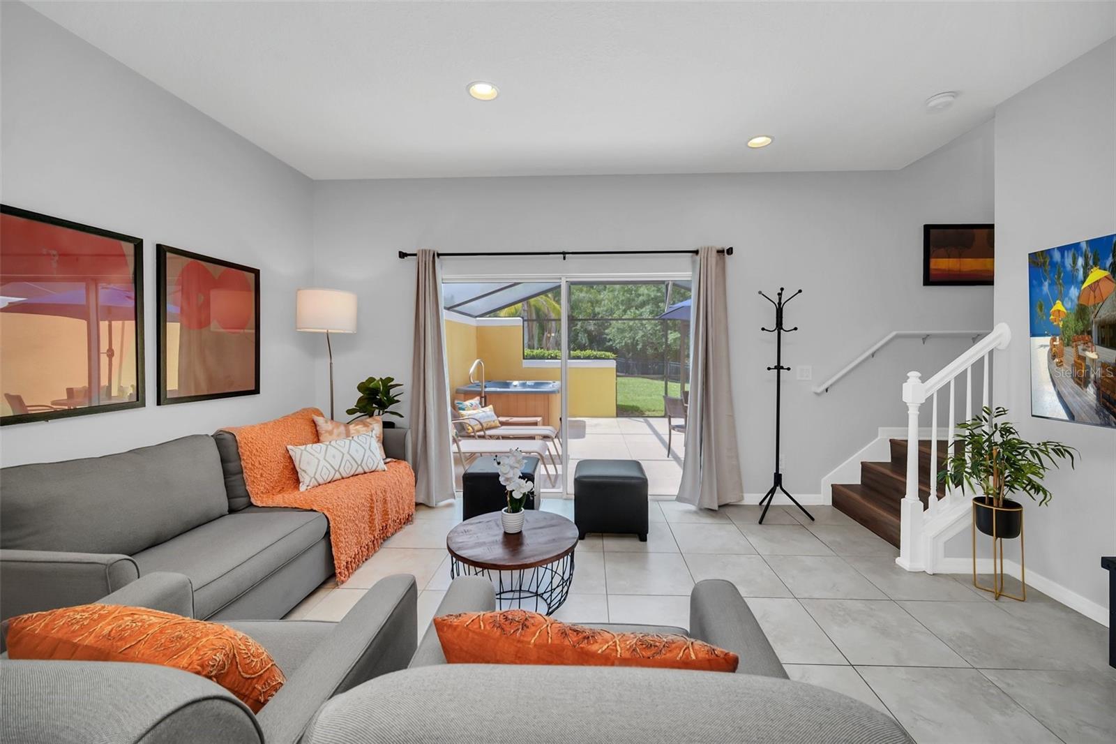 ENCANTADA PH 1 - Residential