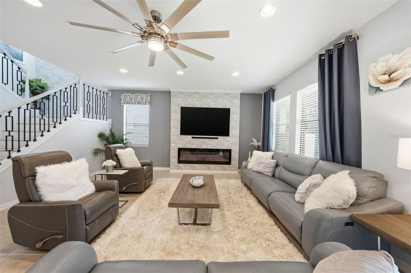 CYPRESS OAKS PHASE 1 - Residential