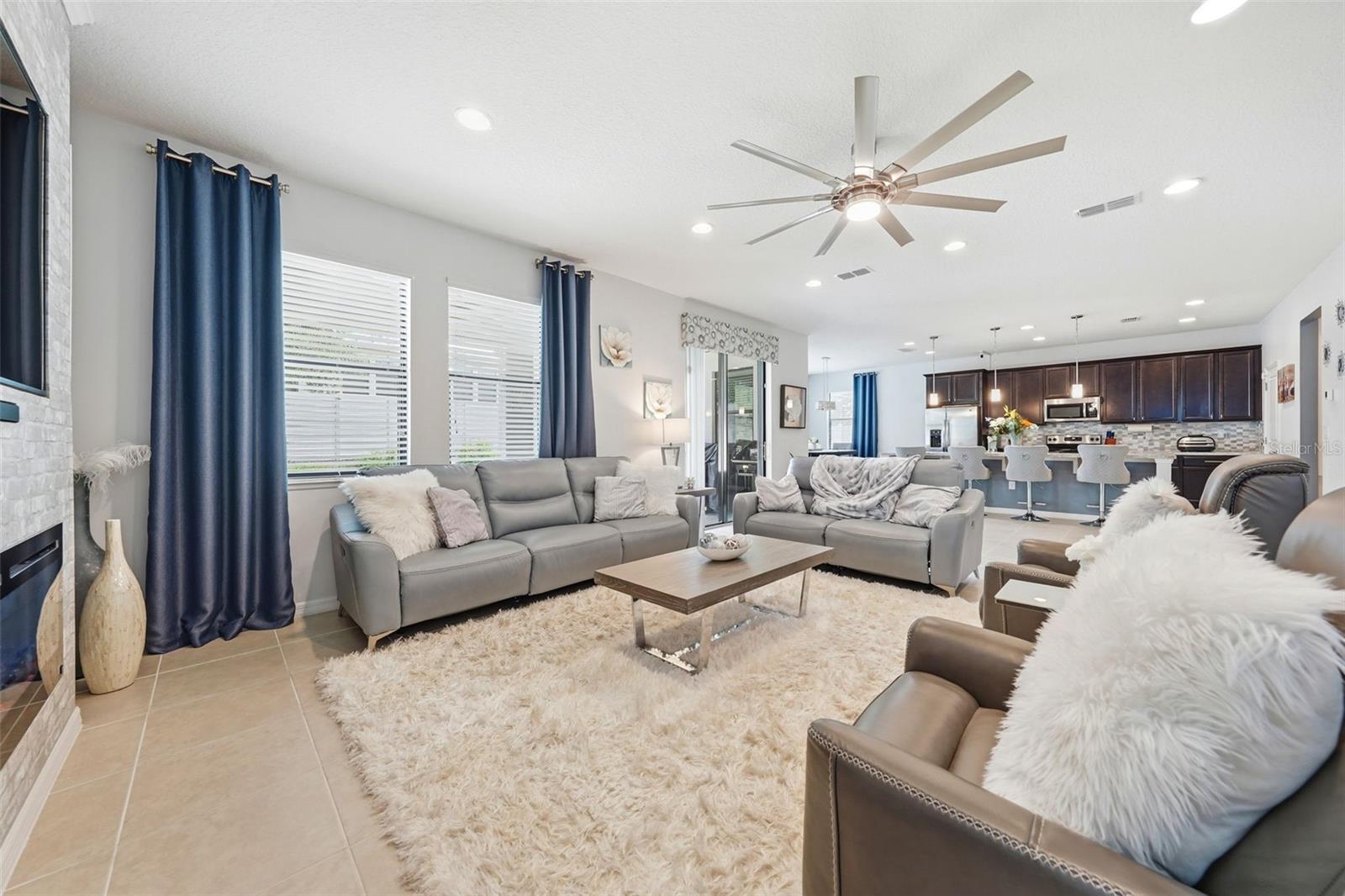 CYPRESS OAKS PHASE 1 - Residential