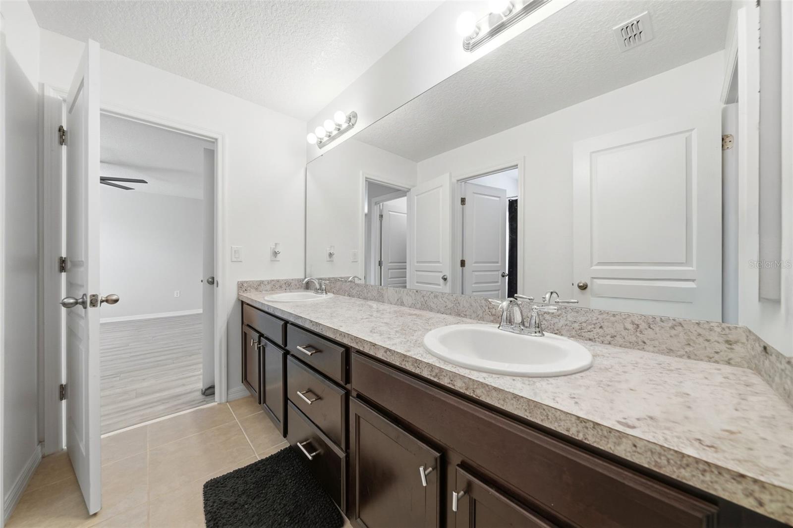 CYPRESS OAKS PHASE 1 - Residential