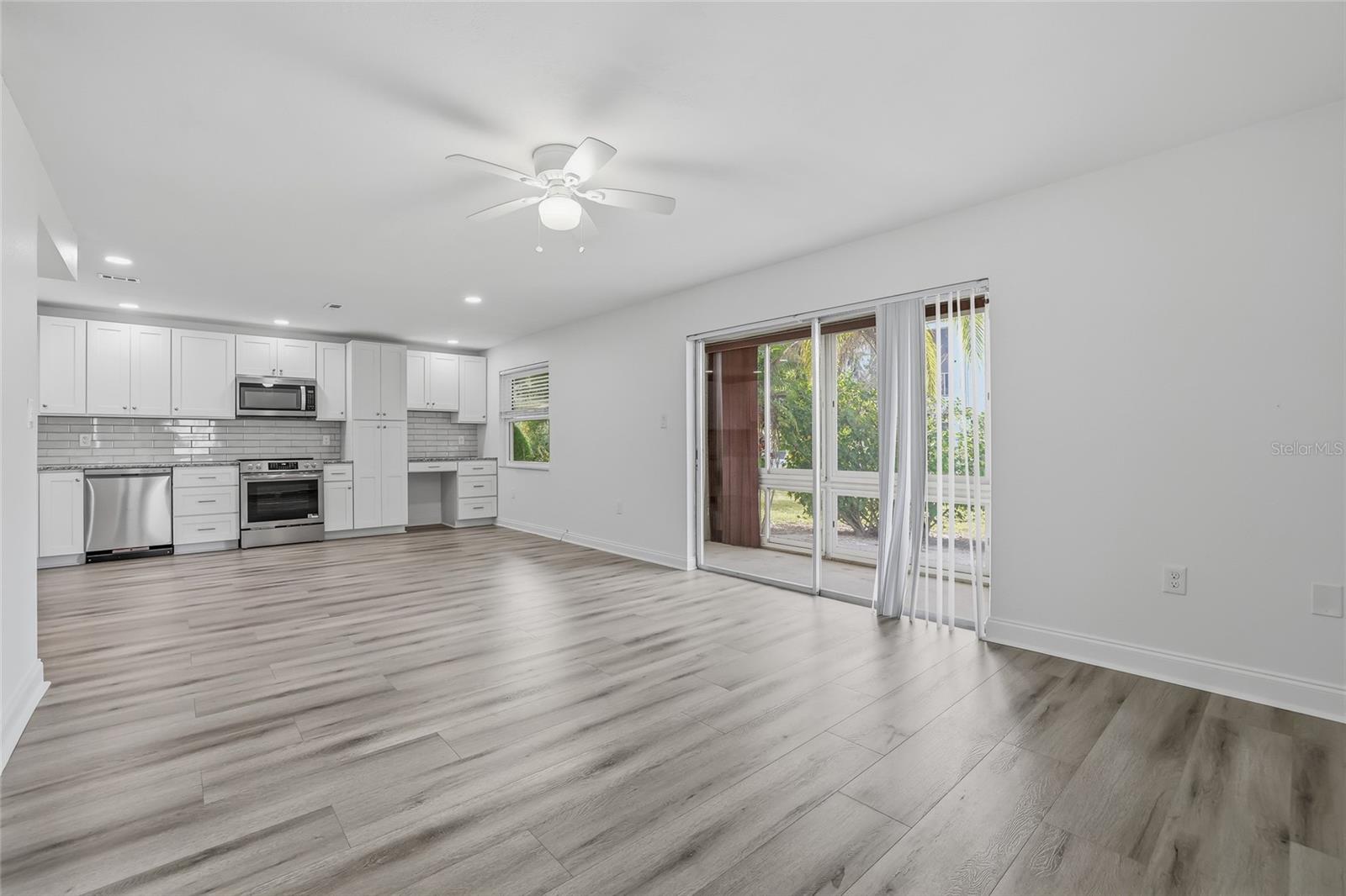 TRADEWINDS CONDO - Residential Lease
